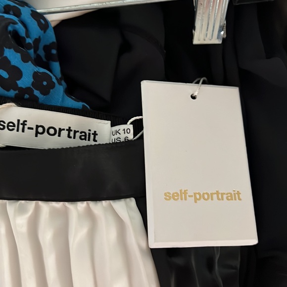 NWT Self-Portrait Accordion Pleated Pants - Picture 6 of 7